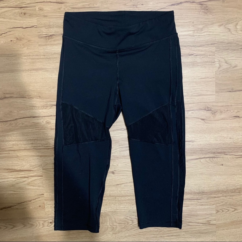 Capri Black Aerie Leggings S